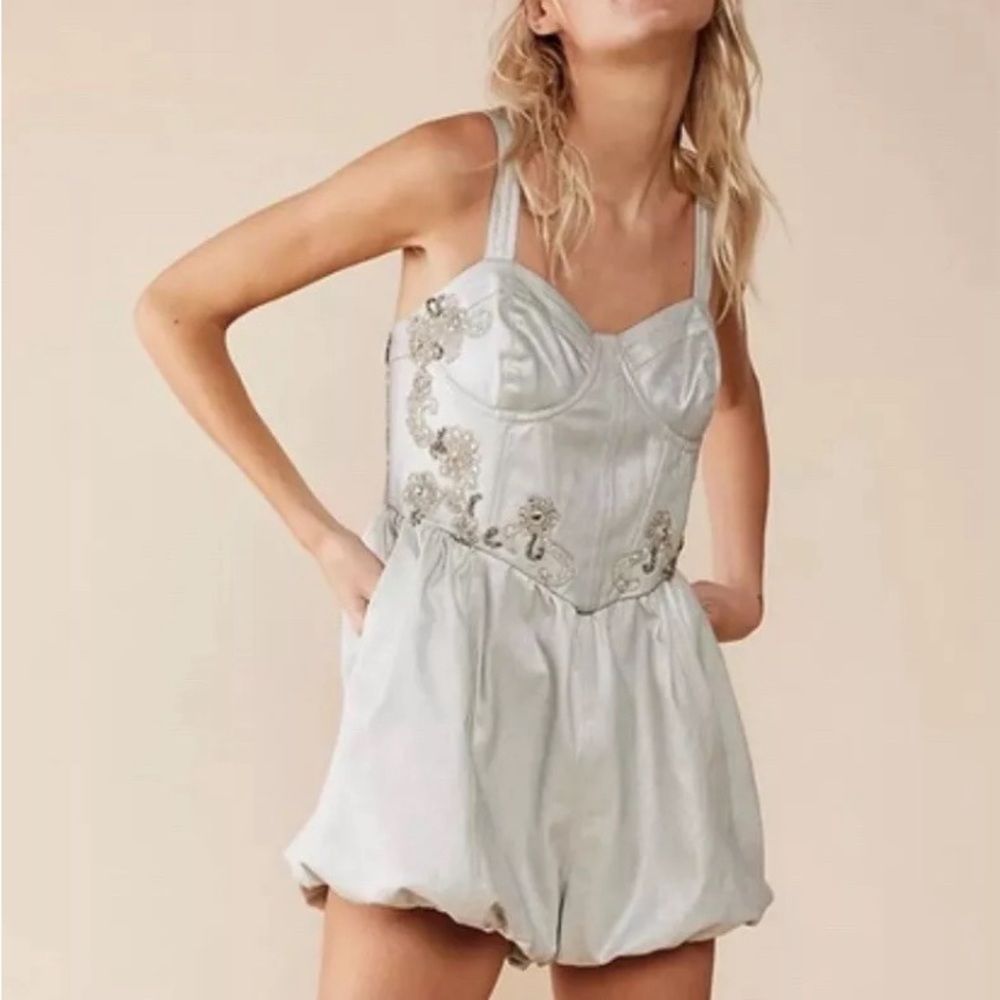 Janelle Bubble Romper BNWOT sz 0